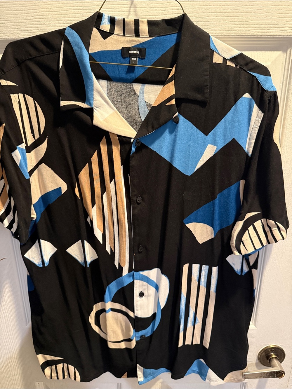 Express Men's Short Sleeve Geometric Print Button-Down Shirt - Black/Blue/Tan